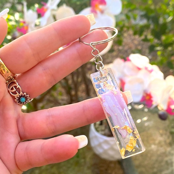 Bacon 🥓 & Gold Flakes Resin Art Keychain - Picture 7 of 11